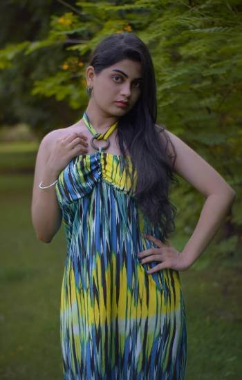 Dipti Sharma – independent call girl in Rourkela offering warm, intelligent, and outgoing companionship
