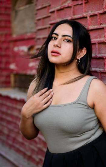 Neha Das – Premium call girl in Paltan Bazar Rourkela offering elite GFE experience, outcall and private party service