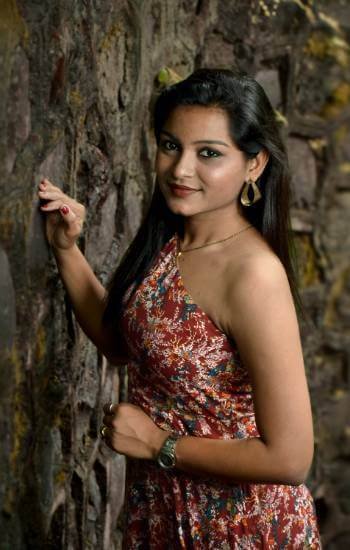 Priyanka Bora – VIP Rourkela call girl offering massage, roleplay, and GFE services